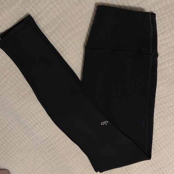 ALO High Waist Micro-Waffle Black Low Key Leggings Size XXS EUC - Picture 6 of 9